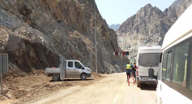 Artvin-Erzurum karayolu ulaşıma açıldı